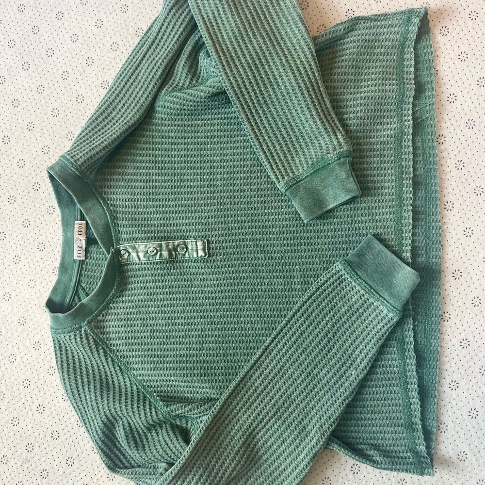 Old Navy Green Waffle Knit Sweater